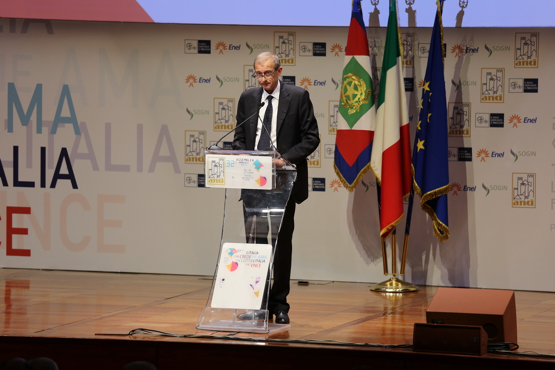 ANCI2015_097.JPG - Piero Fassino (Sindaco di Torino, Presidente ANCI)  Conclude la 32.ma Assemblea Nazionale ANCI a Torino Lingotto Fiere