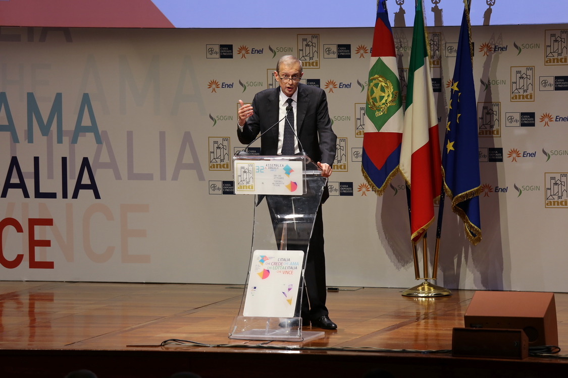 ANCI2015_104.JPG - Piero Fassino (Sindaco di Torino, Presidente ANCI)  Conclude la 32.ma Assemblea Nazionale ANCI a Torino Lingotto Fiere