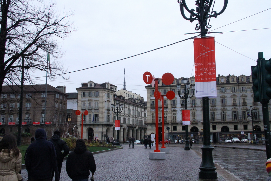Esibizioni_027.JPG - Bandiere per le vie di Torino