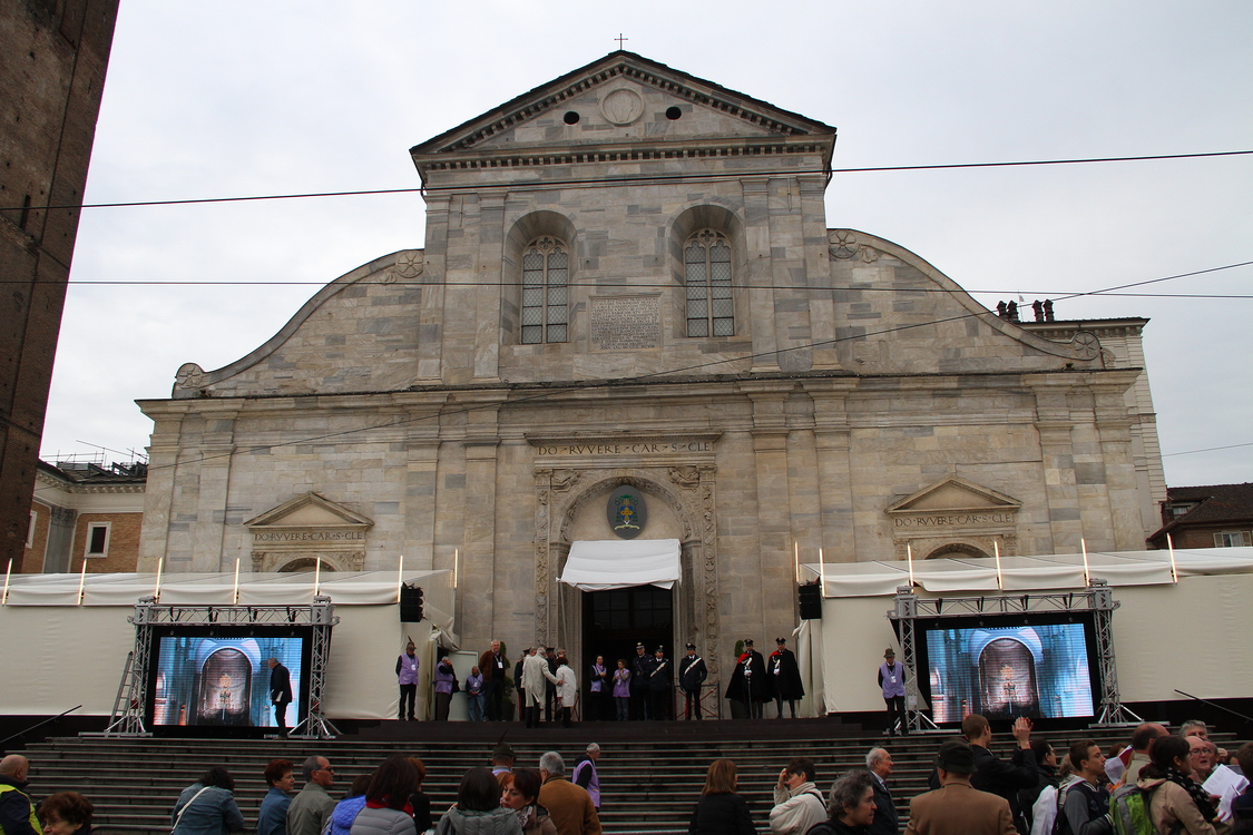 Inaugurazione_01.JPG - Torino, Il Duomo - 19 Aprile 2015 Inaugurazione esposizione Santa Sindone