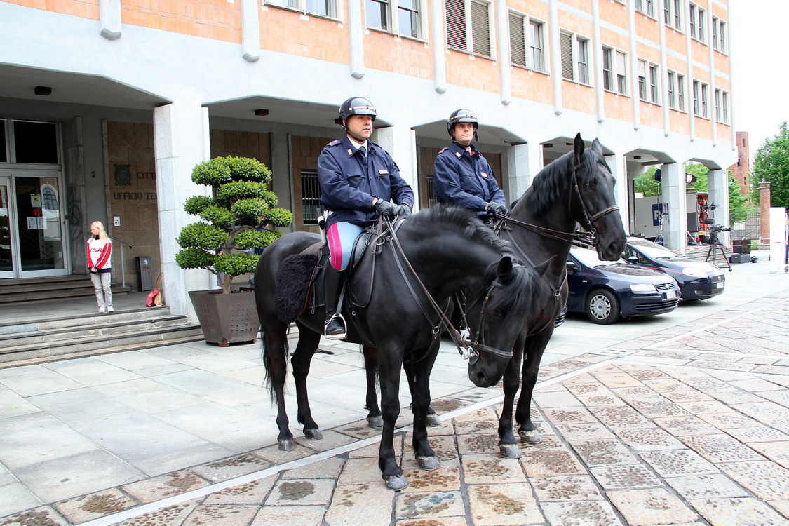 Inaugurazione_13.JPG - Polizia a cavallo