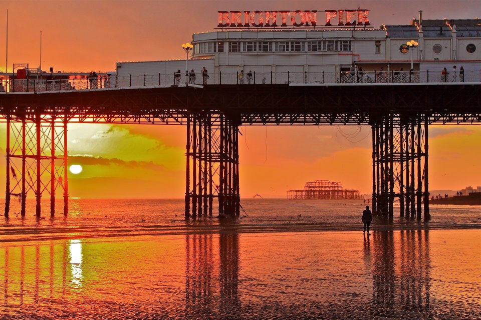 46.jpg - di Brighton ne ho già parlato in passato…certo che un tramonto così al molo non può non essere immortalato