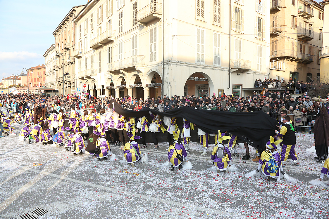 CarnevaleMondovì_525.jpg