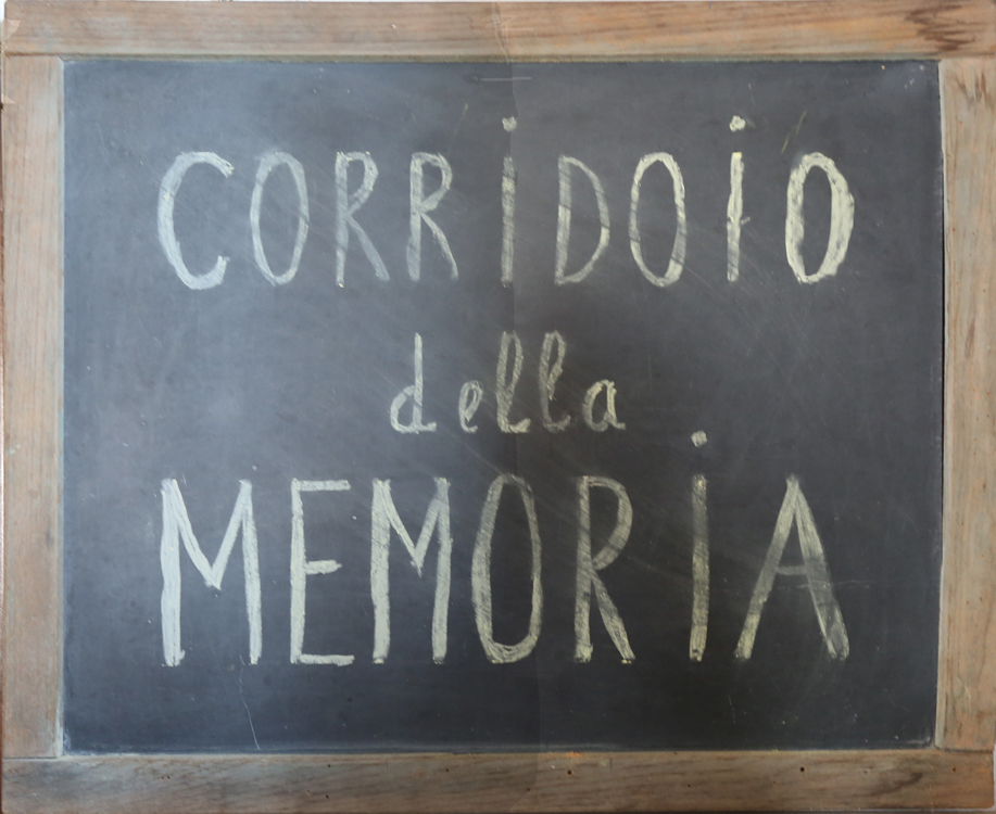 MuseoMemoria_006.jpg - CURIDUR DLA MEMORIA  Corridoio della memoria