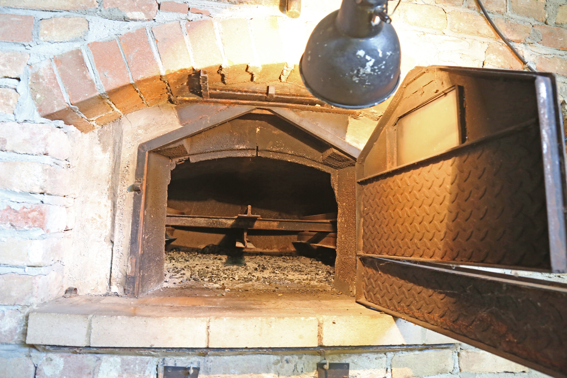 MuseoMemoria_011.jpg - FORN PER FE' C&OumlSE EL PAN Forno per far cuocere il pane