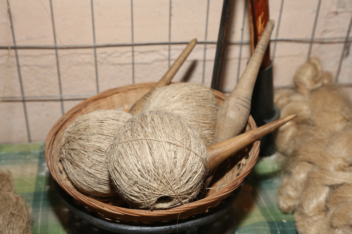 MuseoMemoria_033.jpg - MISEI CUN I FUS Gomitoli con alcuni fusi