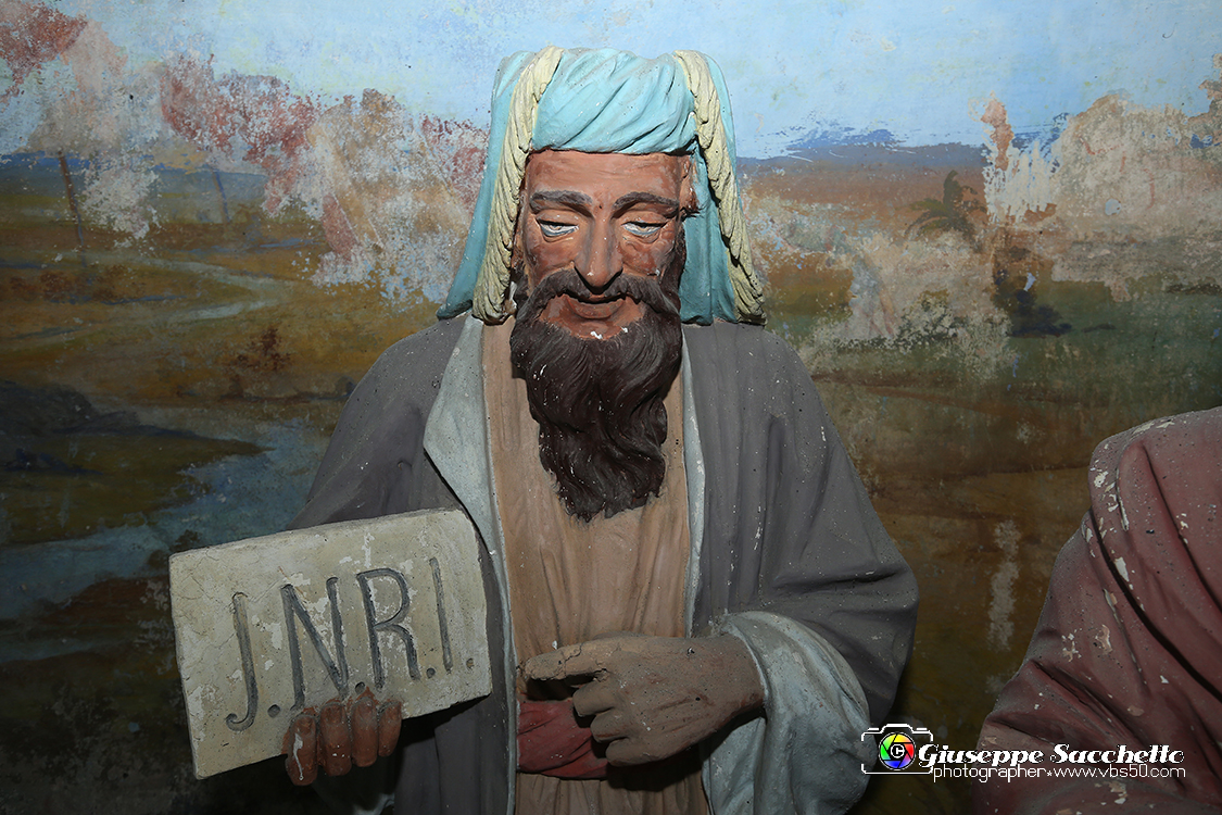 VBS_7087.JPG - Cappella 2  Gesù condannato a morte  Risale al secondo decennio del XVIII secolo. 