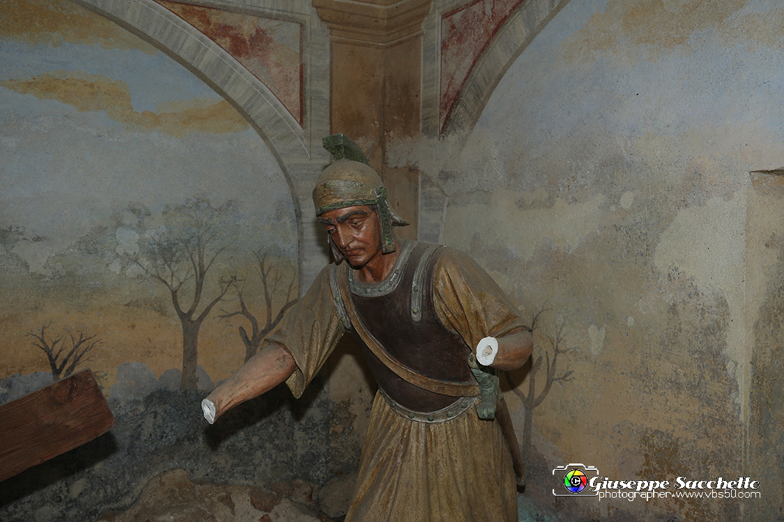 VBS_7112.JPG - Cappella 3 Prima caduta  Risale al secondo decennio del XVIII secolo.