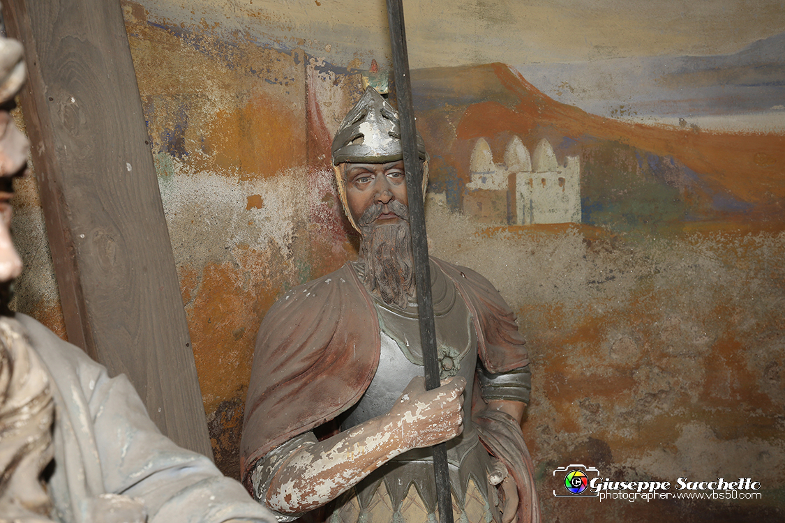 VBS_7299.JPG - Gesù spogliato e abbeverato di fiele Costruita con le elemosine pervenute al Santuario, fu realizzata contemporaneamente alla Cappella 9.