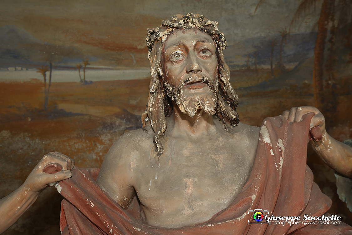 VBS_7301.JPG - Gesù spogliato e abbeverato di fiele Costruita con le elemosine pervenute al Santuario, fu realizzata contemporaneamente alla Cappella 9.