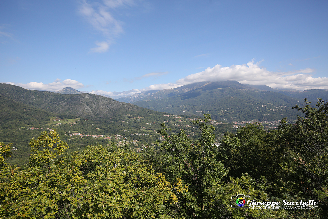 VBS_7389.JPG - Sacro Monte di Belmonte Panorama dalla Statua di San Francesco