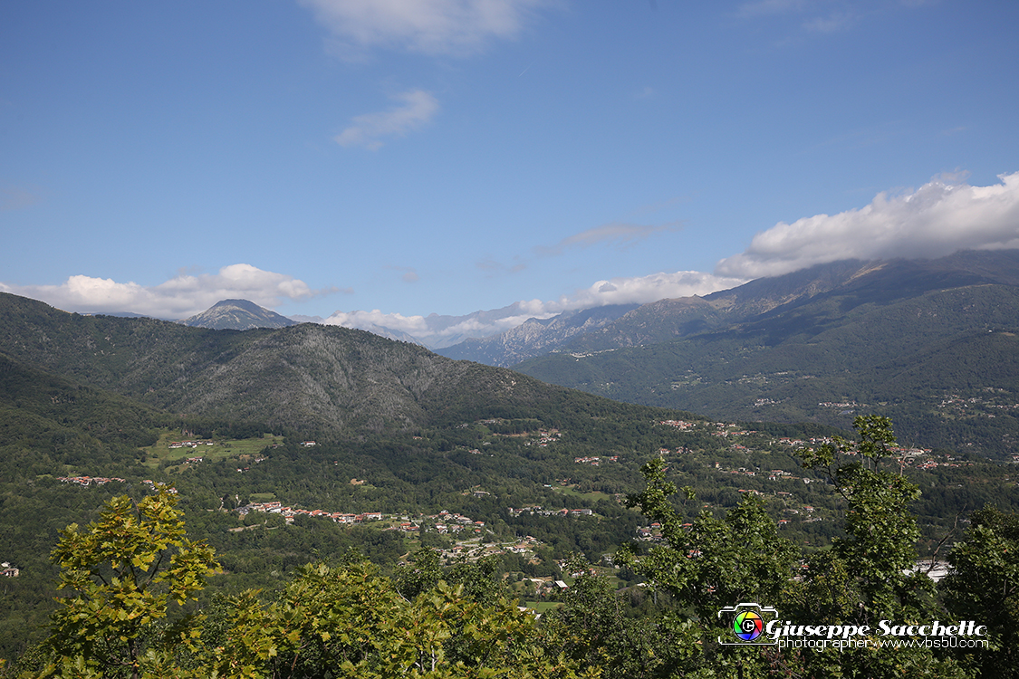 VBS_7392.JPG - Sacro Monte di Belmonte Panorama dalla Statua di San Francesco