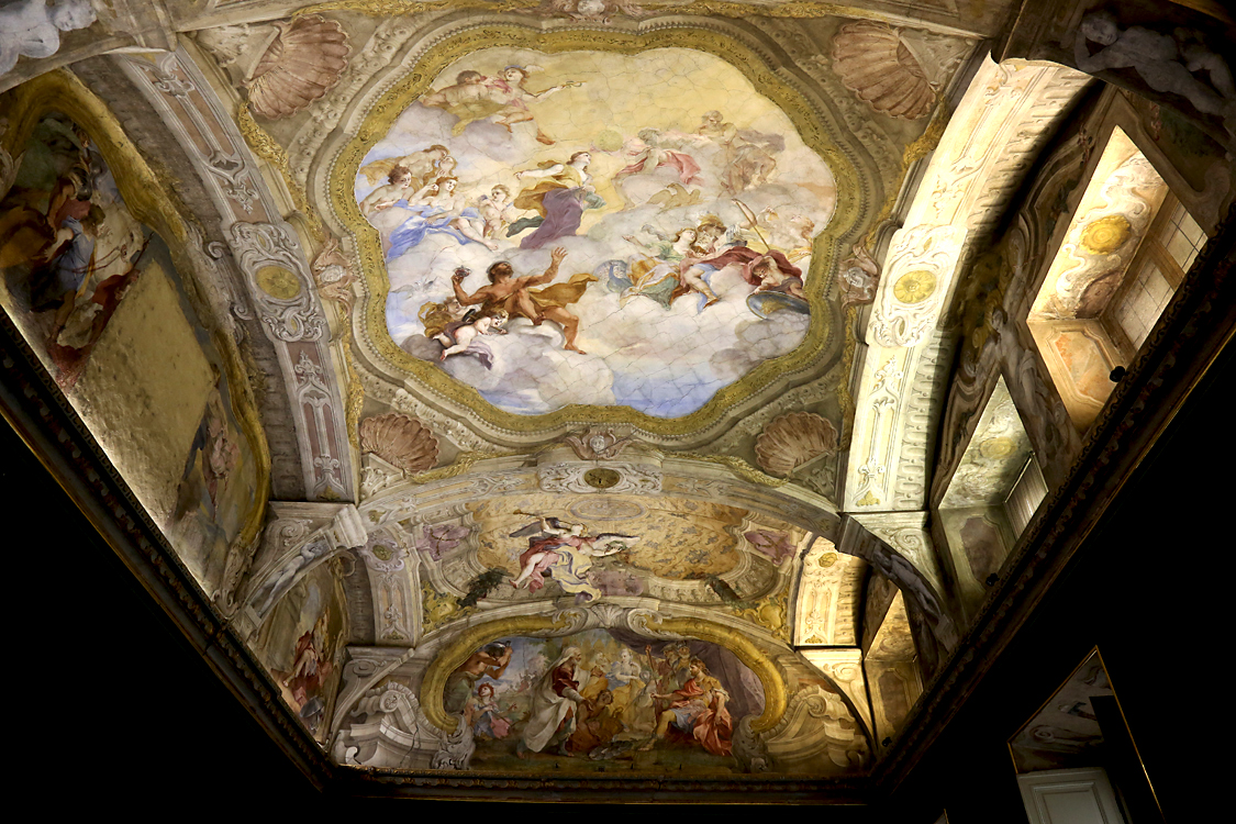 VoltatiGuardaAscolta_002.jpg