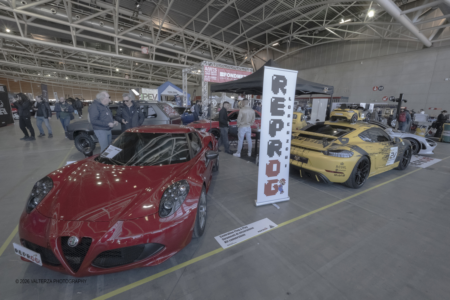 _DSF7085.jpg - 27/03/2026/. Torino.  Ad AMTS , Auto Moto Turin Show, lo spettacolo Ã¨ protagonista per tutto il weekend! 3 arene indoor e 2 piste outdoor dedicate agli show. Spettacoli di freestyle, drifting e stunt con piloti e rider professionisti. Nella foto all'Oval lo stand della REPPROG centraline Plug and Play