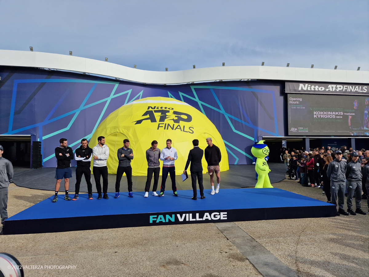 20221112_112102.jpg - 12/1/2022. Torino.  Le 8 coppie dei campioni del doppio hanno inaugurato questa mattina il Fan Village delle Nitto Atp Finals di Torino presenti le istituzioni dello sport , Il presidente dell'ATP Andrea Gaudenzi,  Isidoro Alvisi vicepresidente Fit l'Assessore allo sport regione Piemonte  Ricca Fabrizio ed il sindaco della cittÃ  Lo Russo. I giocatori del doppio vengono chiamati a coppie sul palco per l'intervista ed il saluto al pubblico presente