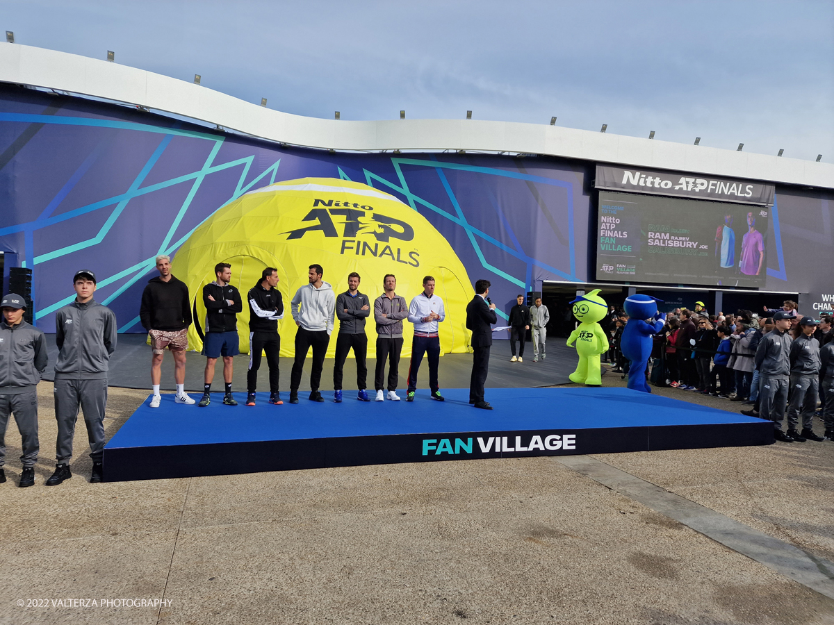 20221112_112138.jpg - 12/1/2022. Torino.  Le 8 coppie dei campioni del doppio hanno inaugurato questa mattina il Fan Village delle Nitto Atp Finals di Torino presenti le istituzioni dello sport , Il presidente dell'ATP Andrea Gaudenzi,  Isidoro Alvisi vicepresidente Fit l'Assessore allo sport regione Piemonte  Ricca Fabrizio ed il sindaco della cittÃ  Lo Russo. I giocatori del doppio vengono chiamati a coppie sul palco per l'intervista ed il saluto al pubblico presente