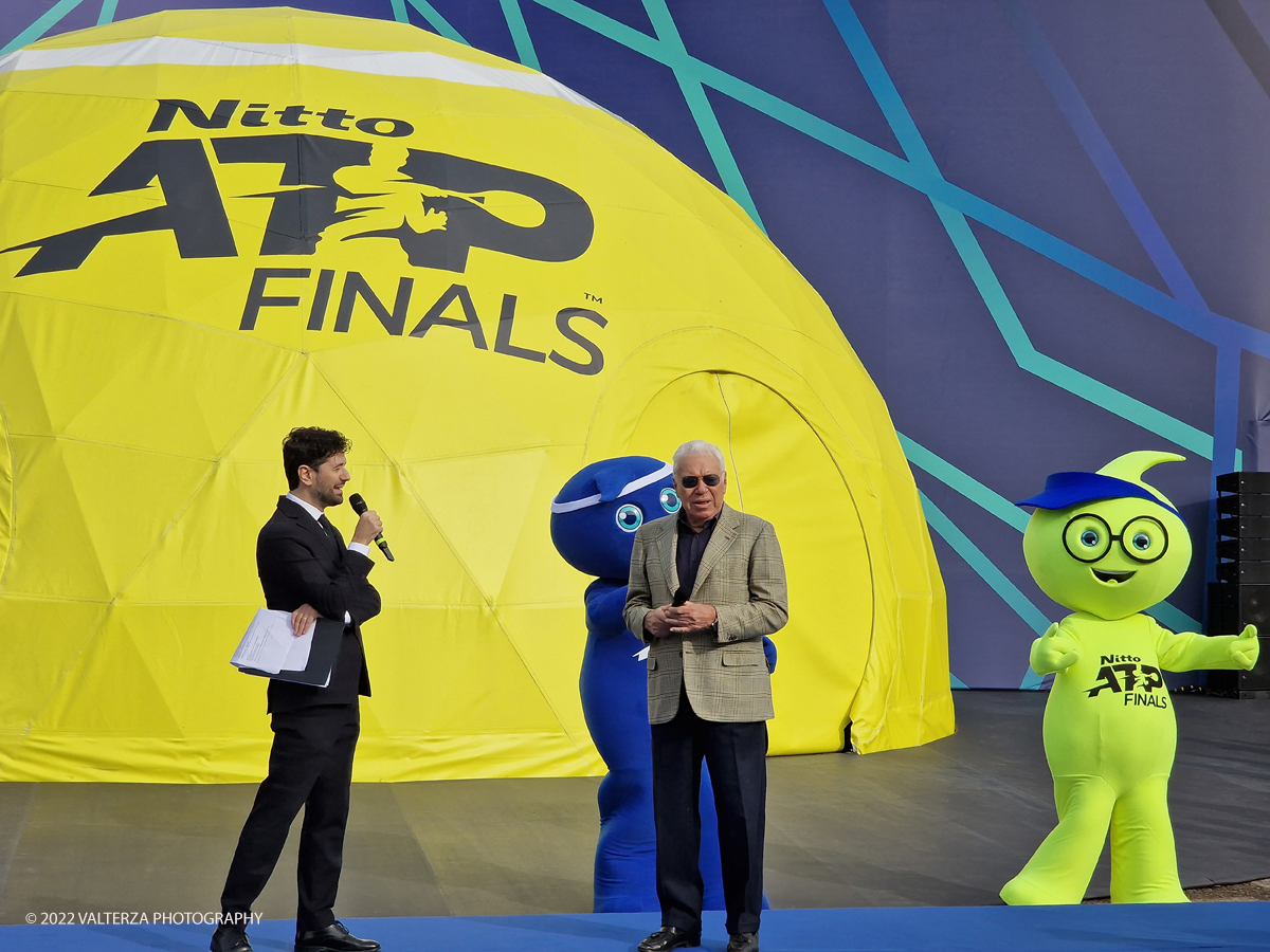 20221112_113017.jpg - 12/1/2022. Torino.  Le 8 coppie dei campioni del doppio hanno inaugurato questa mattina il Fan Village delle Nitto Atp Finals di Torino presenti le istituzioni dello sport , Il presidente dell'ATP Andrea Gaudenzi,  Isidoro Alvisi vicepresidente Fit l'Assessore allo sport regione Piemonte  Ricca Fabrizio ed il sindaco della cittÃ  Lo Russo. Ospite Nicola Pietrangeli considerato uno dei migliori tennisti italiani di sempre