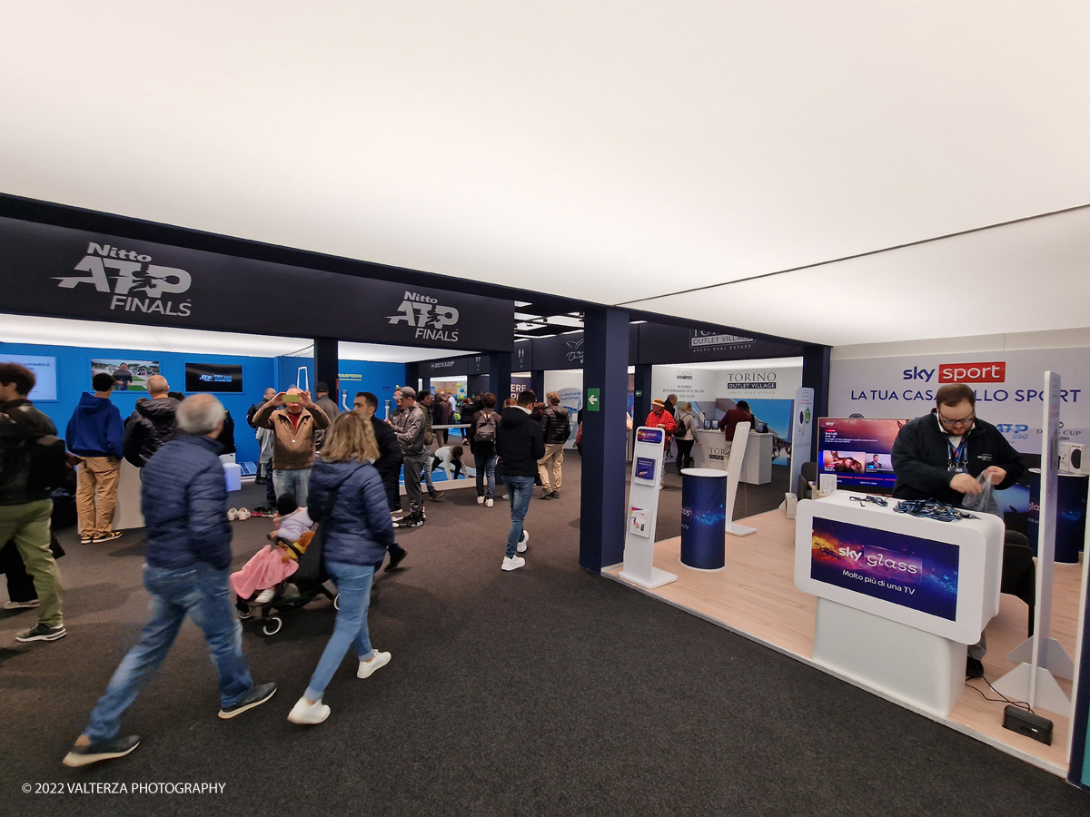 20221112_113748.jpg - 12/1/2022. Torino.  Le 8 coppie dei campioni del doppio hanno inaugurato questa mattina il Fan Village delle Nitto Atp Finals di Torino presenti le istituzioni dello sport , Il presidente dell'ATP Andrea Gaudenzi,  Isidoro Alvisi vicepresidente Fit l'Assessore allo sport regione Piemonte  Ricca Fabrizio ed il sindaco della cittÃ  Lo Russo. Gli interni del Fan Village