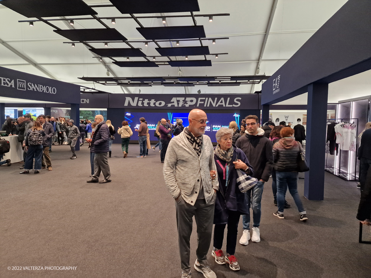 20221112_114024.jpg - 12/1/2022. Torino.  Le 8 coppie dei campioni del doppio hanno inaugurato questa mattina il Fan Village delle Nitto Atp Finals di Torino presenti le istituzioni dello sport , Il presidente dell'ATP Andrea Gaudenzi,  Isidoro Alvisi vicepresidente Fit l'Assessore allo sport regione Piemonte  Ricca Fabrizio ed il sindaco della cittÃ  Lo Russo. Gli interni del Fan Village