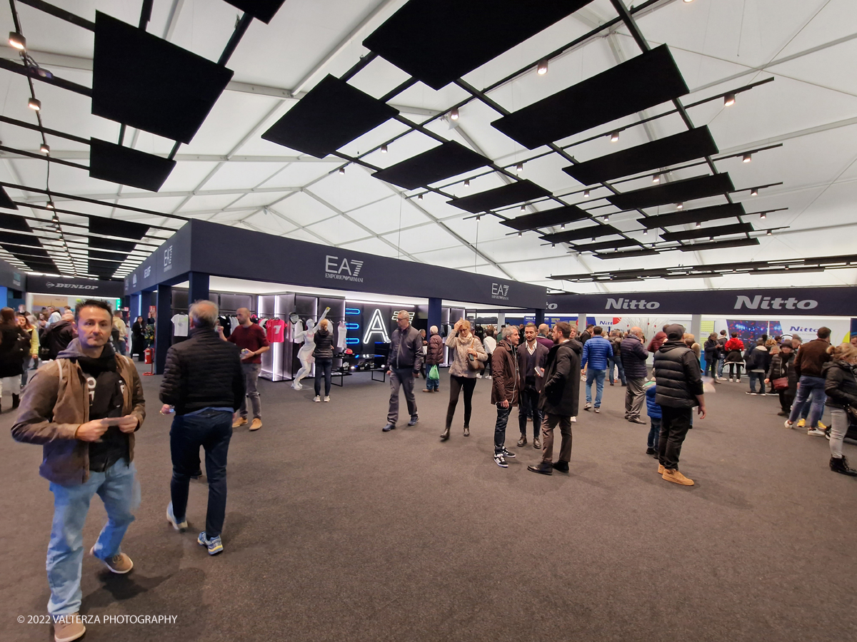 20221112_114614.jpg - 12/1/2022. Torino.  Le 8 coppie dei campioni del doppio hanno inaugurato questa mattina il Fan Village delle Nitto Atp Finals di Torino presenti le istituzioni dello sport , Il presidente dell'ATP Andrea Gaudenzi,  Isidoro Alvisi vicepresidente Fit l'Assessore allo sport regione Piemonte  Ricca Fabrizio ed il sindaco della cittÃ  Lo Russo. Gli interni del Fan Village