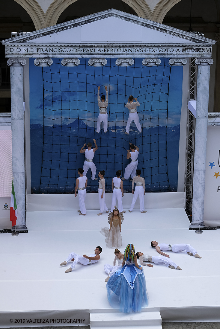 DSCF7189.jpg - 4/06/2019.Torino, Cerimonia di accensione della fiaccola del sapere della 30esima Universiade Estiva Napoli 2019. Nella foto  coreografia della cerimonia di presentazione del progetto