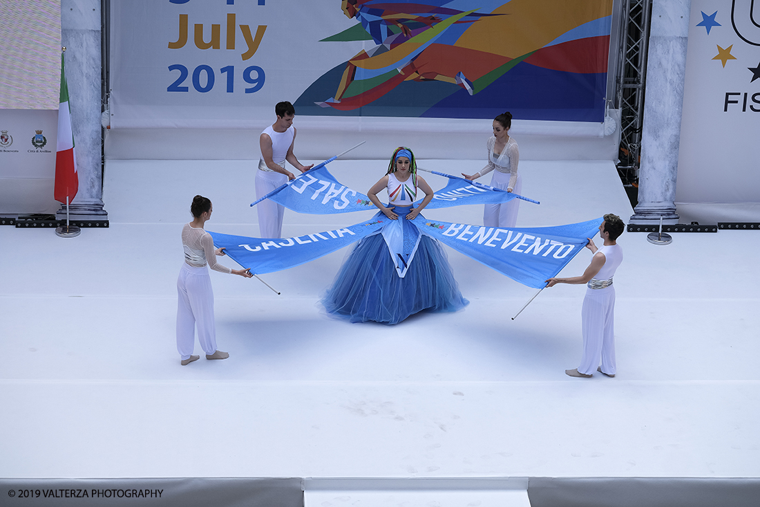 DSCF7243.jpg - 4/06/2019.Torino, Cerimonia di accensione della fiaccola del sapere della 30esima Universiade Estiva Napoli 2019. Nella foto  coreografia della cerimonia di presentazione del progetto