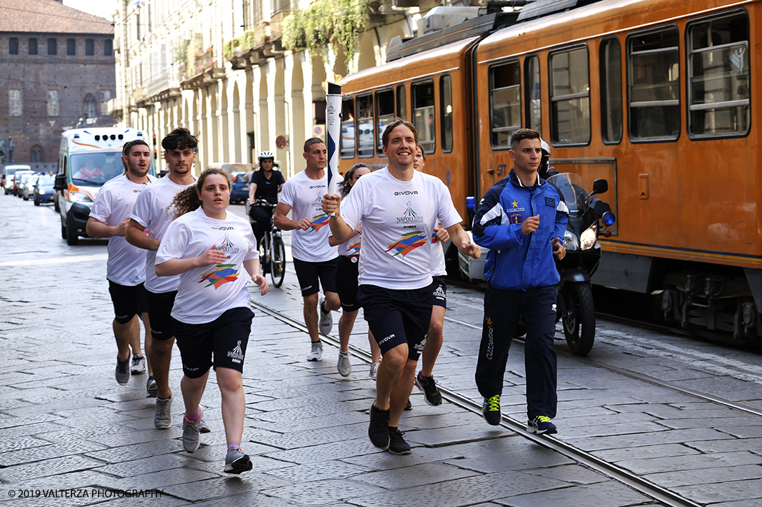 DSCF7342.jpg - 4/06/2019.Torino, Cerimonia di accensione della fiaccola del sapere della 30esima Universiade Estiva Napoli 2019. Nella foto uno dei 16 tedofori che a Torino hanno percorso le vie della cittÃ  con la torcia