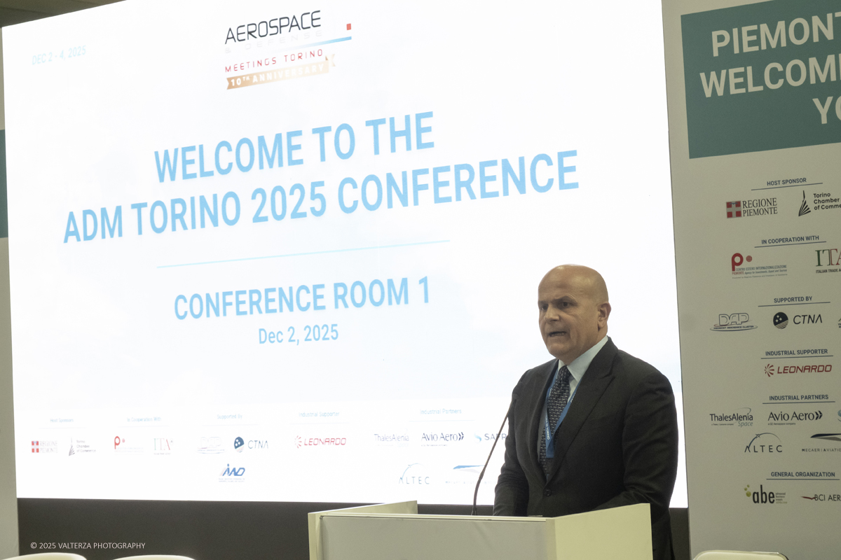 _DSF0227.jpg - 02/11/2025. Torino. Decima edizione di Aerospace & Defense Meetings Torino, la piÃ¹ importante business convention internazionale per lâ€™industria aerospaziale in Italia. Nella foto un momento della conferenza stampa di apertura dell'evento l'intervento di Massimiliano Cipolletta  Presidente della Camera di commercio di Torino