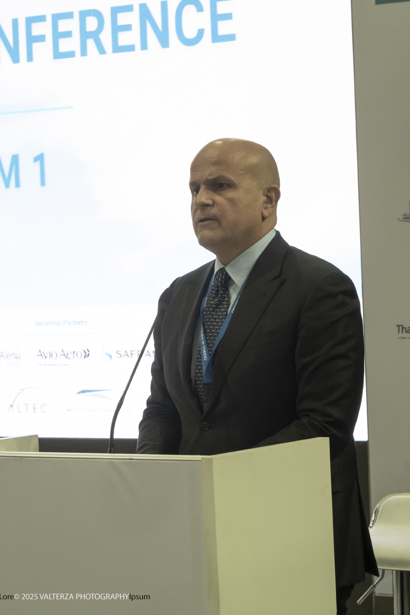 _DSF0230.jpg - 02/11/2025. Torino. Decima edizione di Aerospace & Defense Meetings Torino, la piÃ¹ importante business convention internazionale per lâ€™industria aerospaziale in Italia. Nella foto un momento della conferenza stampa di apertura dell'evento l'intervento di Massimiliano Cipolletta  Presidente della Camera di commercio di Torino