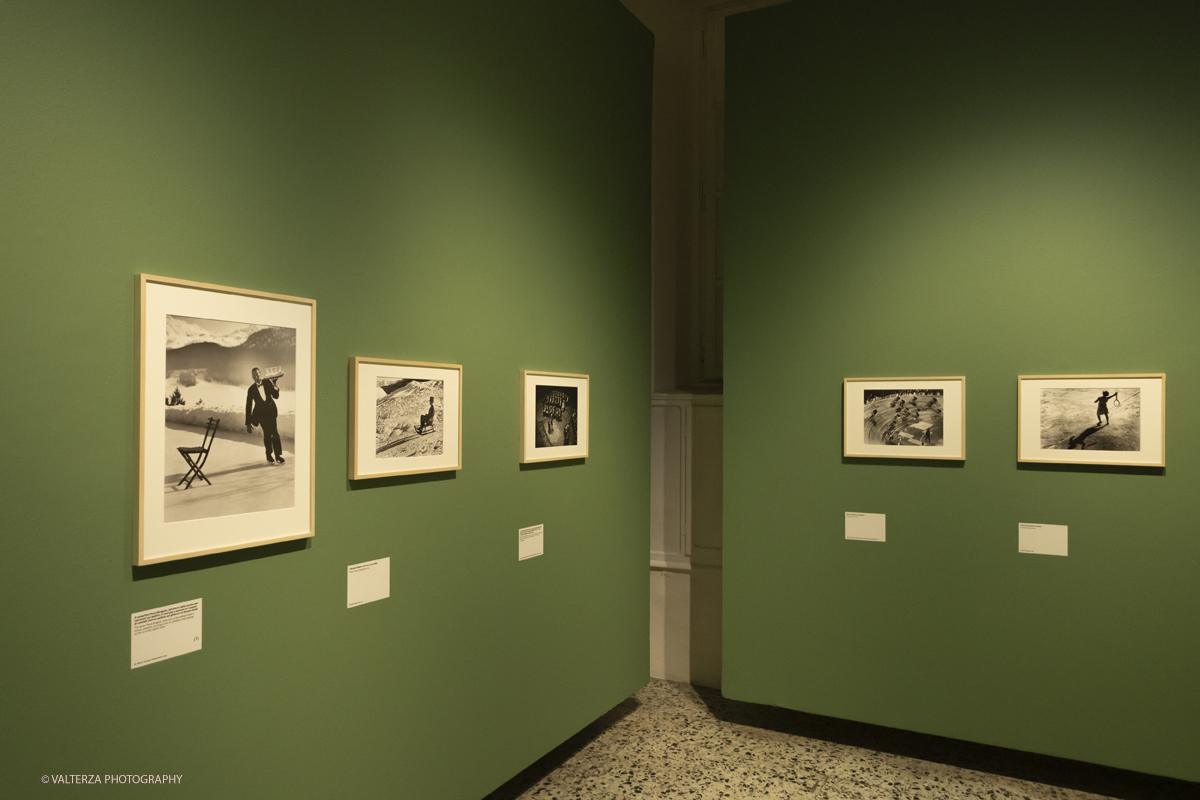 _DSF8397.jpg - 12-06-2025. Turin . Camera . Alfred Eisenstaedt installation. The picture , a part of the installation
