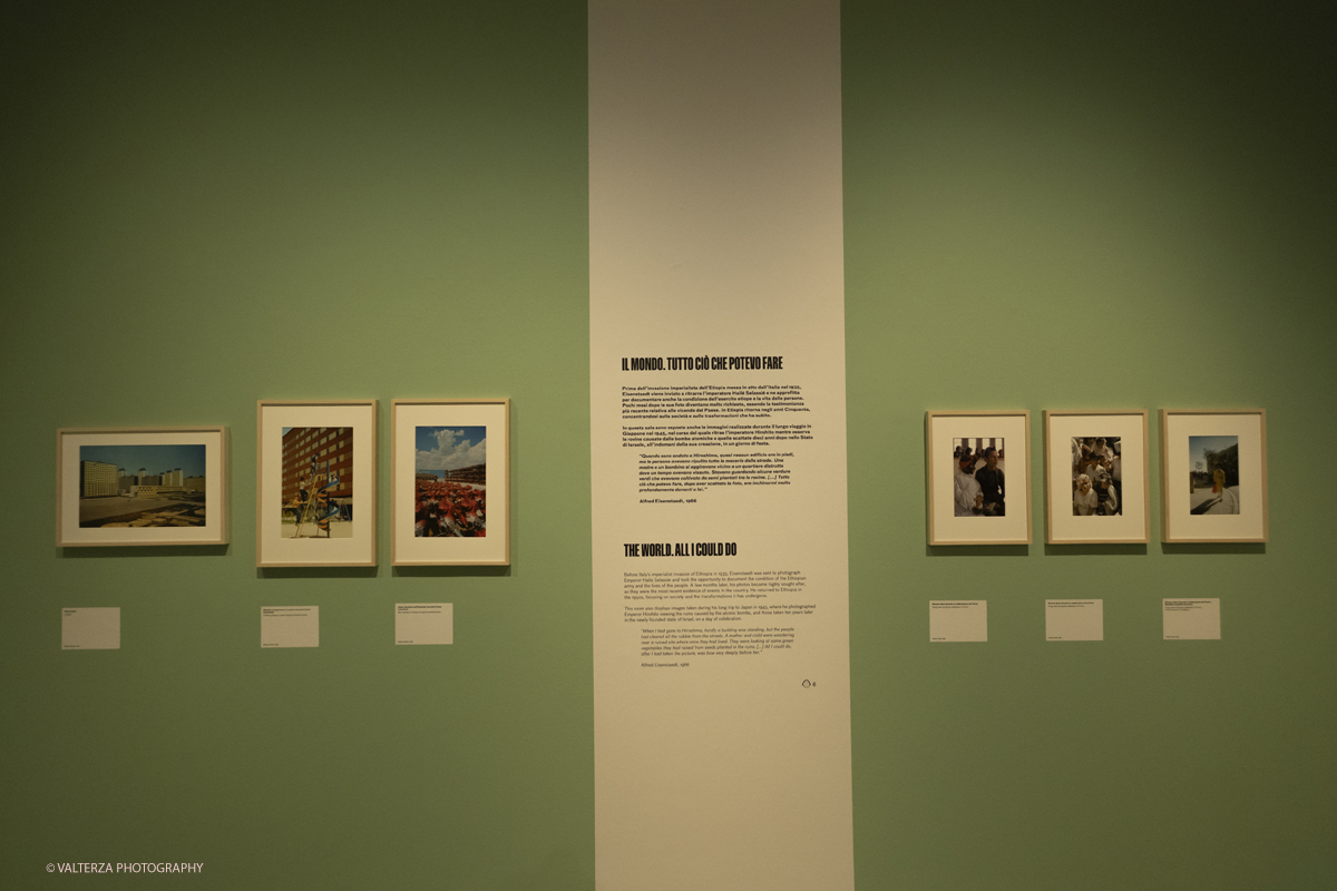 _DSF8659.jpg - 12-06-2025. Turin . Camera . Alfred Eisenstaedt installation. The picture , a part of the installation