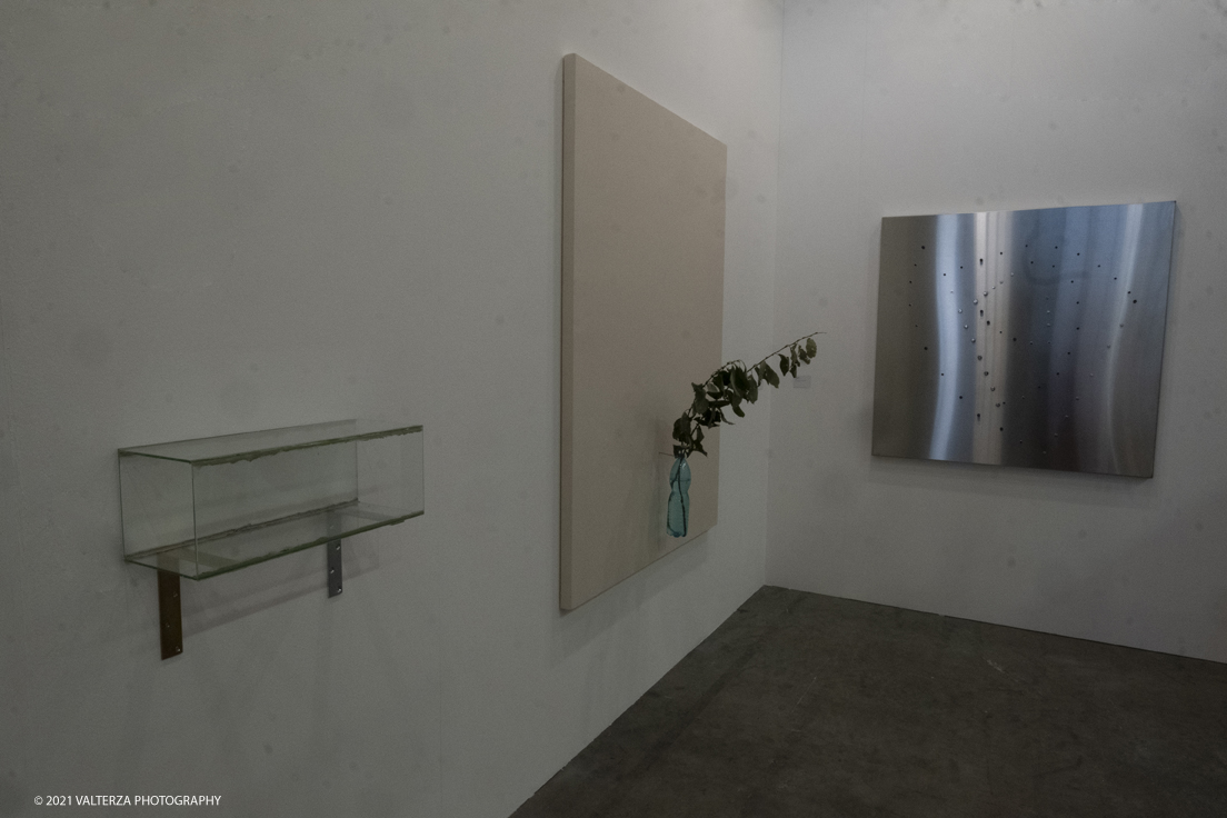 _DSF8078.jpg - 04/11/2021. Torino. Artissima 2021  Ã© la 28esima edizione della famosa fiera dâ€™arte contemporanea.  Lâ€™unica fiera in Italia esclusivamente dedicata allâ€™arte contemporanea: Nella foto la galleria Franco Noero Torino