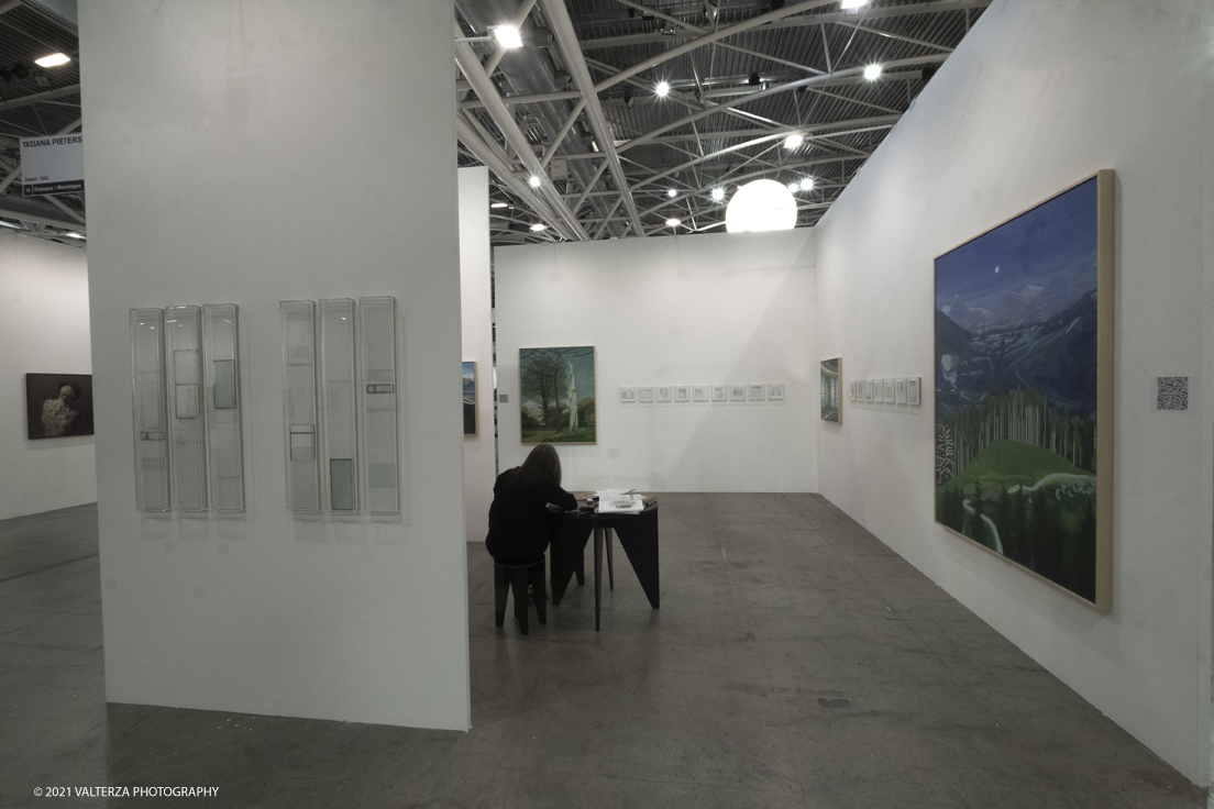 _DSF8336.jpg - 04/11/2021. Torino. Artissima 2021  Ã© la 28esima edizione della famosa fiera dâ€™arte contemporanea.  Lâ€™unica fiera in Italia esclusivamente dedicata allâ€™arte contemporanea: Nella foto la galleria Tatjana Peters Ghent