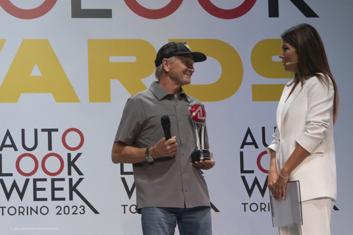 _DSF3756.jpg - 04/09/20223. Torino. Si sono tenuti presso le OGR gli Autolook Awards, le premiazioni dedicate al mondo del motorsport. Nella foto Kevin Schwantz intervistato da Federica Masolin