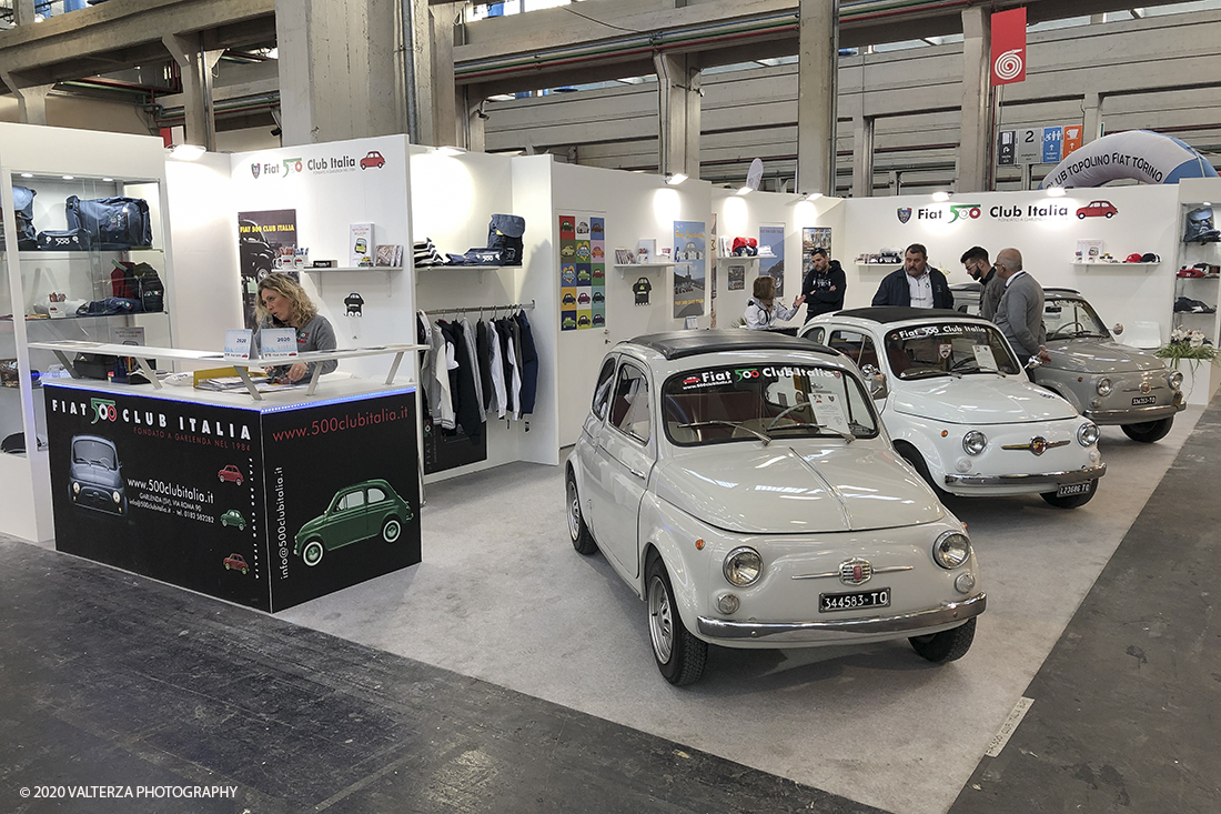 IMG_0576.jpg - 202/02/2020. Torino Lingotto Fiere. Il grande evento per gli appassionati di motori si Ã¨ chiuso domenica 2 febbraio con oltre 73.000 visitatori accorsi al Lingotto Fiere e allâ€™Oval di Torino, che nei quattro giorni hanno ospitato piÃ¹ di 1.200 espositori e circa 3.300 vetture tra instant-classic Anni â€™90, lussuose berline tedesche, affascinanti spider due posti, inarrestabili 4x4 e ancora, leggerissime moto da trial spagnole, iconiche Delta con livrea Martini Racing e sfrontate vetture da rally. Nella foto lo stand del Club 500 FIAT