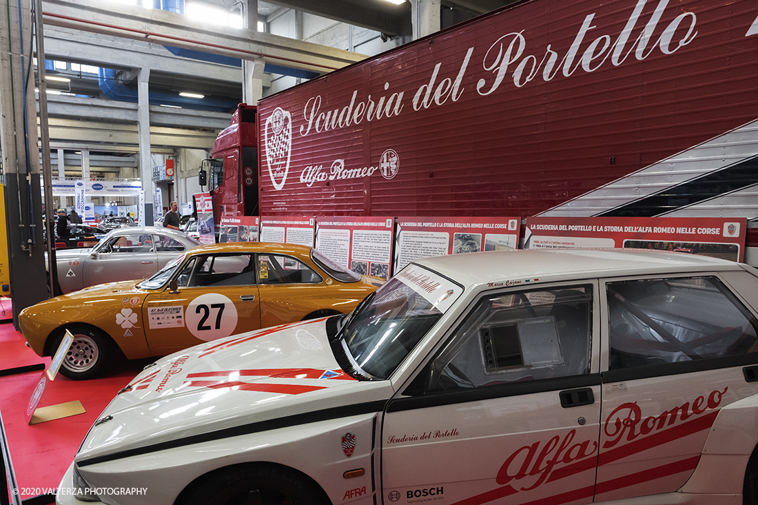 _DSF1826.jpg - 202/02/2020. Torino Lingotto Fiere. Il grande evento per gli appassionati di motori si Ã¨ chiuso domenica 2 febbraio con oltre 73.000 visitatori accorsi al Lingotto Fiere e allâ€™Oval di Torino, che nei quattro giorni hanno ospitato piÃ¹ di 1.200 espositori e circa 3.300 vetture tra instant-classic Anni â€™90, lussuose berline tedesche, affascinanti spider due posti, inarrestabili 4x4 e ancora, leggerissime moto da trial spagnole, iconiche Delta con livrea Martini Racing e sfrontate vetture da rally. Nella foto l'area di ingresso alla mostra con lo stand della scuderia corse dell'Alfa Romeo