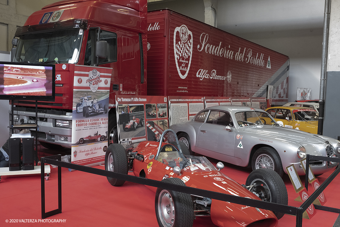 _DSF1829.jpg - 202/02/2020. Torino Lingotto Fiere. Il grande evento per gli appassionati di motori si Ã¨ chiuso domenica 2 febbraio con oltre 73.000 visitatori accorsi al Lingotto Fiere e allâ€™Oval di Torino, che nei quattro giorni hanno ospitato piÃ¹ di 1.200 espositori e circa 3.300 vetture tra instant-classic Anni â€™90, lussuose berline tedesche, affascinanti spider due posti, inarrestabili 4x4 e ancora, leggerissime moto da trial spagnole, iconiche Delta con livrea Martini Racing e sfrontate vetture da rally. Nella foto l'area di ingresso alla mostra con lo stand della scuderia corse dell'Alfa Romeo