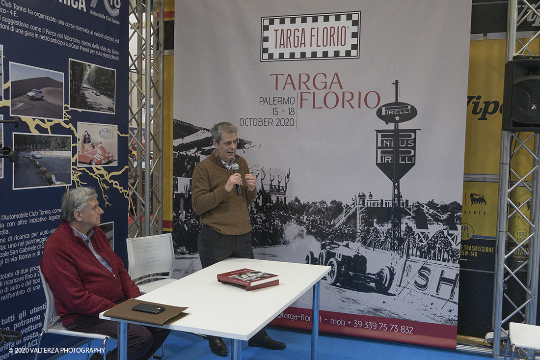 _DSF2228.jpg - 202/02/2020. Torino Lingotto Fiere. Il grande evento per gli appassionati di motori si Ã¨ chiuso domenica 2 febbraio con oltre 73.000 visitatori accorsi al Lingotto Fiere e allâ€™Oval di Torino, che nei quattro giorni hanno ospitato piÃ¹ di 1.200 espositori e circa 3.300 vetture tra instant-classic Anni â€™90, lussuose berline tedesche, affascinanti spider due posti, inarrestabili 4x4 e ancora, leggerissime moto da trial spagnole, iconiche Delta con livrea Martini Racing e sfrontate vetture da rally. Nella foto presentazione del libro "Giovanni Michelotti una matita libera." da parte degli autori.