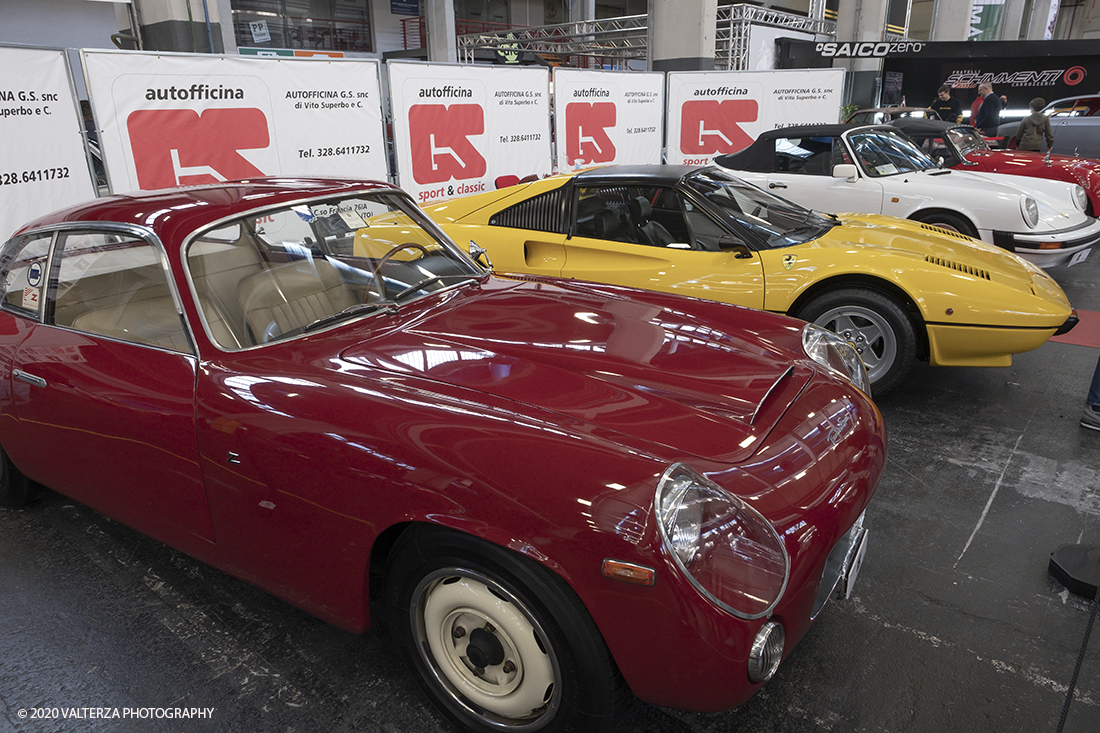 _DSF2870.jpg - 202/02/2020. Torino Lingotto Fiere. Il grande evento per gli appassionati di motori si Ã¨ chiuso domenica 2 febbraio con oltre 73.000 visitatori accorsi al Lingotto Fiere e allâ€™Oval di Torino, che nei quattro giorni hanno ospitato piÃ¹ di 1.200 espositori e circa 3.300 vetture tra instant-classic Anni â€™90, lussuose berline tedesche, affascinanti spider due posti, inarrestabili 4x4 e ancora, leggerissime moto da trial spagnole, iconiche Delta con livrea Martini Racing e sfrontate vetture da rally. Nella foto il Padiglione n. 3 dedicato alla esposizione di auto messe in vendita da privaiti.