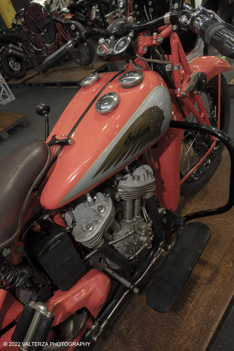 _DSF8246.jpg - 28/04/2022. Torino. Ritorna AutomotoretrÃ² e Automotoracing la doppia rassegna dedicata alle auto storiche, sportive, elaborate e da competizione. Nella foto i 120 anni della Indian, la piÃ¹ antica Casa motociclistica americana viene celebrata con unâ€™esposizione speciale nellâ€™area tematica dedicata alle due ruote.