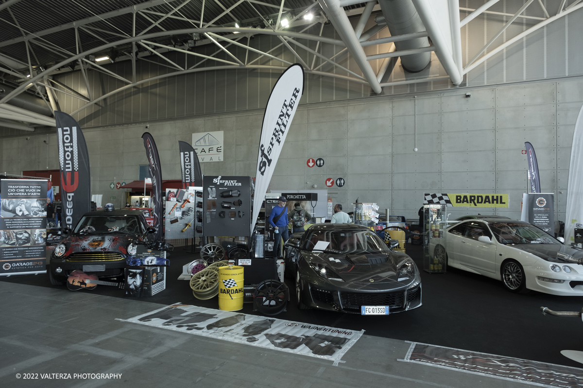 _DSF8341.jpg - 28/04/2022. Torino. Ritorna AutomotoretrÃ² e Automotoracing la doppia rassegna dedicata alle auto storiche, sportive, elaborate e da competizione. Nella foto elaborazione esposta all'Oval dedicato all'Expo Tuning e Personalizzazioni