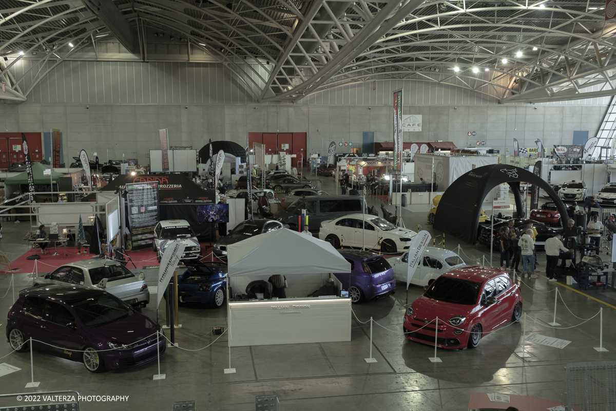 _DSF8383.jpg - 28/04/2022. Torino. Ritorna AutomotoretrÃ² e Automotoracing la doppia rassegna dedicata alle auto storiche, sportive, elaborate e da competizione. Nella foto l'area espositiva dell'Oval