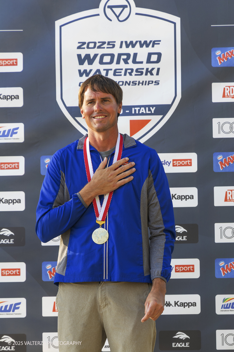 _Z3A0232.jpg - 31/08/2025. Novara Italy. 2025 IWWF World Open Waterski Championships at Parco Nautico del Sesia.  Open Menâ€™s Slalom . The athlete   Gold medal Smith Nate U.S.A.