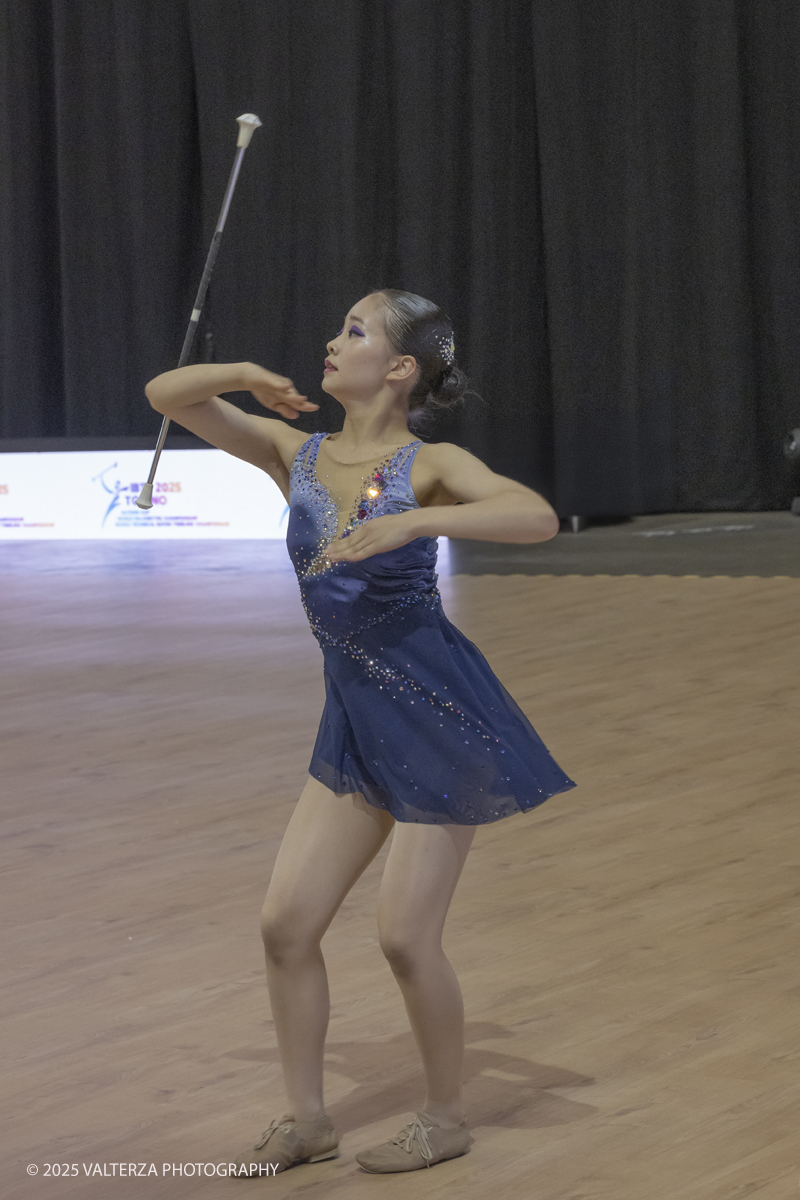 _G5A1706.jpg - 09/08/2025. Torino. Campionato del mondo di Twirling!  â€œ2025 IBTF "Technical Baton Twirling Championship, August 8 - August 10  â€œLâ€™esibizione della campionessa  giapponese   Saaya NAKAMURA nella specialitÃ  â€œArtistic twirl Jr. women World
