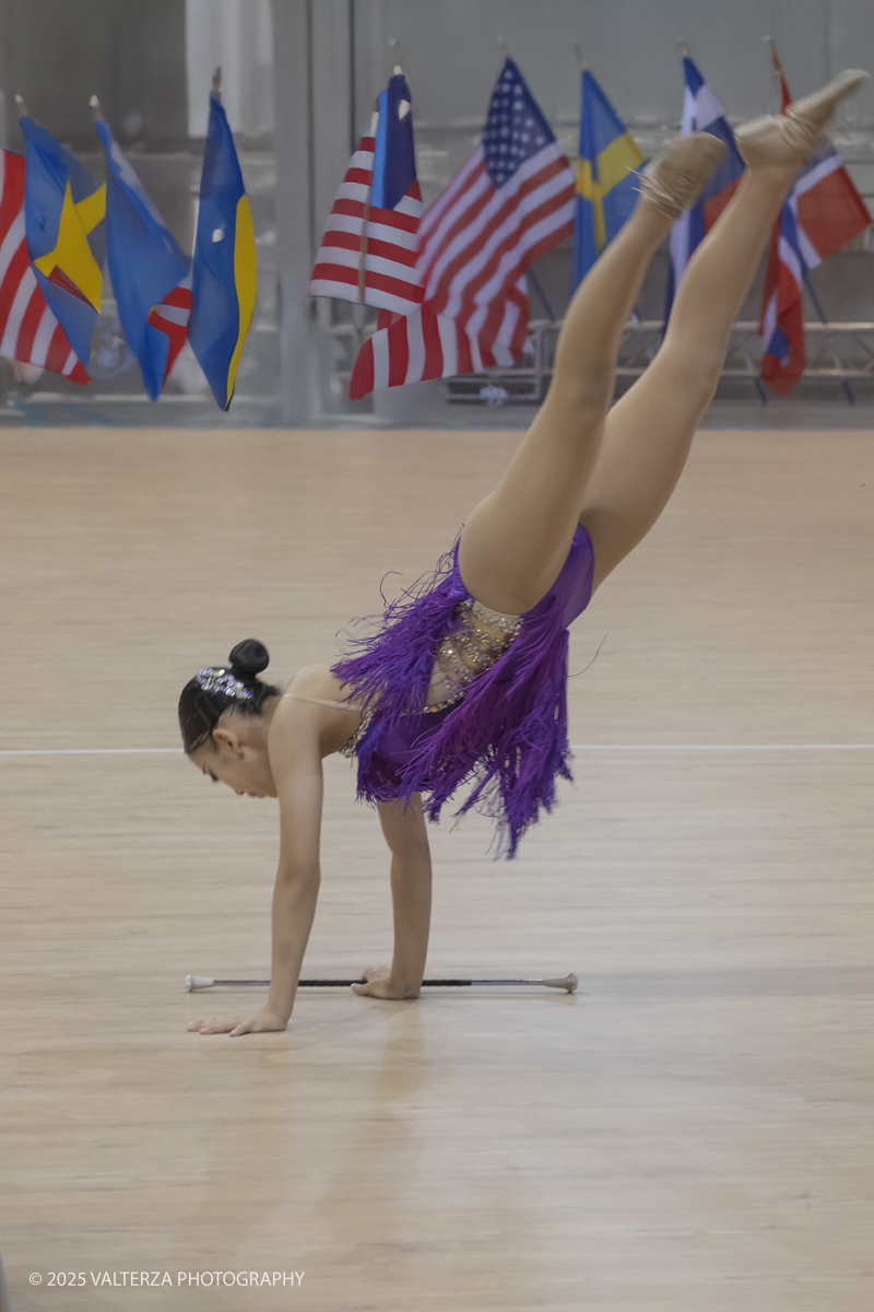 _G5A6015.jpg - 09/08/2025. Torino. Campionato del mondo di Twirling!  â€œ2025 IBTF "Technical Baton Twirling Championship, August 8 - August 10  â€œLâ€™esibizione della campionessa  giapponese Riko YABUTA nella specialitÃ  â€œArtistic twirl Jr. women World