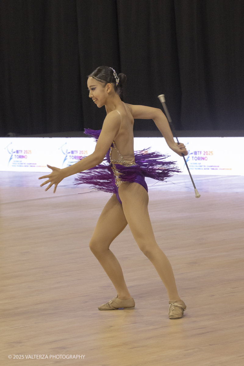 _G5A6145.jpg - 09/08/2025. Torino. Campionato del mondo di Twirling!  â€œ2025 IBTF "Technical Baton Twirling Championship, August 8 - August 10  â€œLâ€™esibizione della campionessa  giapponese Riko YABUTA nella specialitÃ  â€œArtistic twirl Jr. women World
