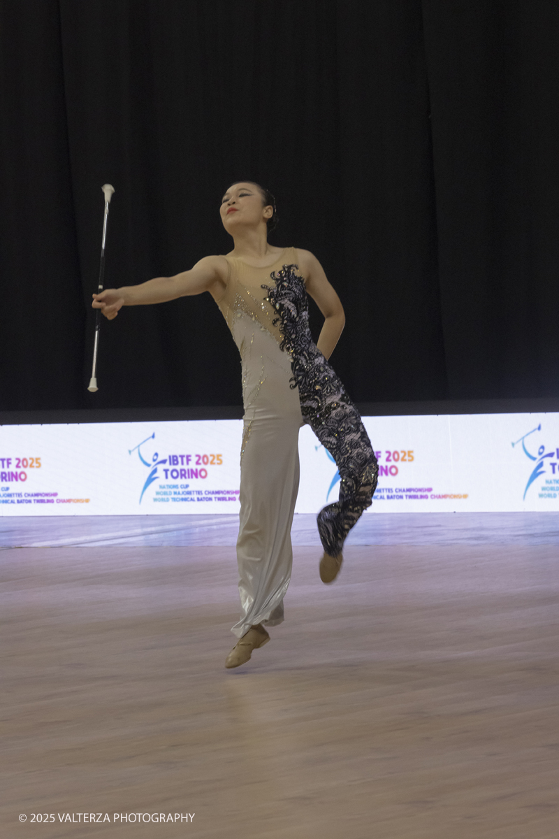 _G5A7477.jpg - 09/08/2025. Torino. Campionato del mondo di Twirling!  â€œ2025 IBTF "Technical Baton Twirling Championship, August 8 - August 10  â€œLâ€™esibizione della campionessa  giapponese  Yuri ANAN nella specialitÃ  â€œArtistic twirl Jr. women World