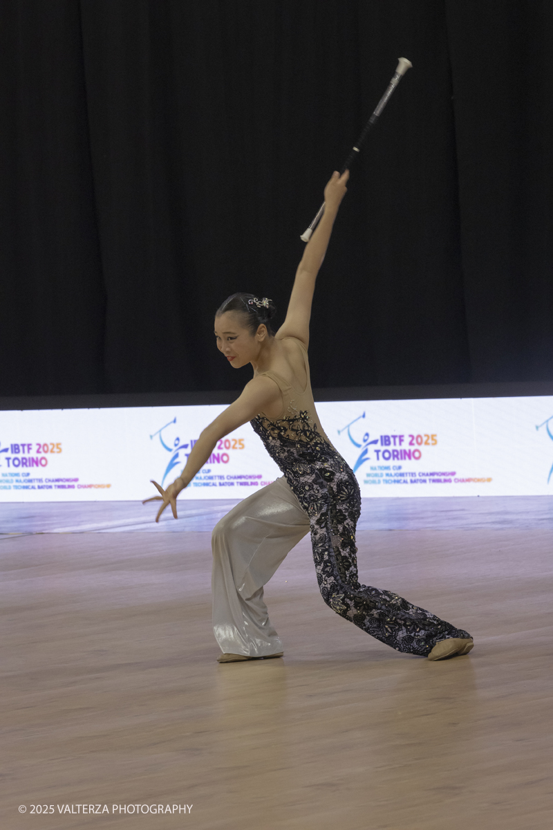_G5A7486.jpg - 09/08/2025. Torino. Campionato del mondo di Twirling!  â€œ2025 IBTF "Technical Baton Twirling Championship, August 8 - August 10  â€œLâ€™esibizione della campionessa  giapponese  Yuri ANAN nella specialitÃ  â€œArtistic twirl Jr. women World