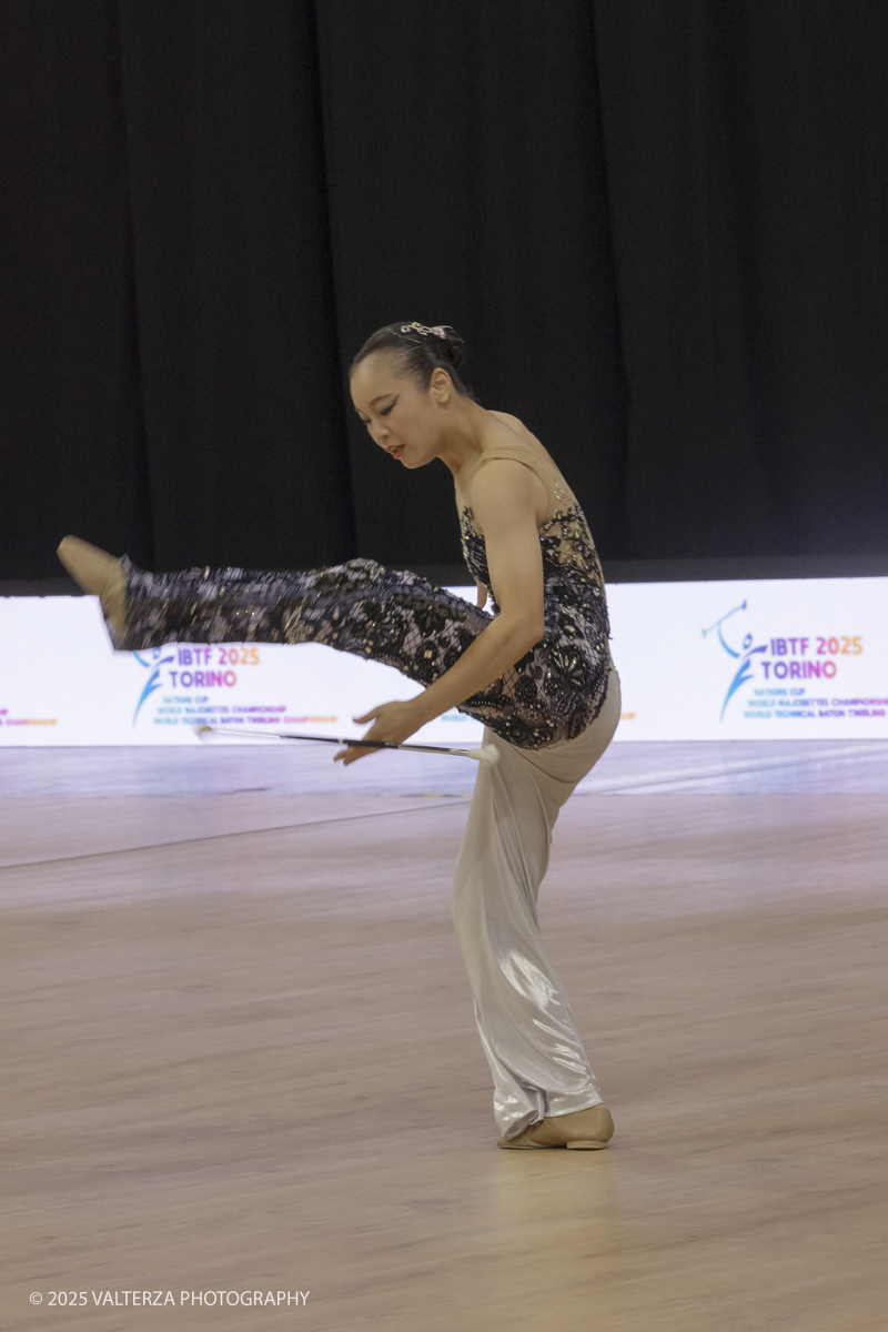 _G5A7570.jpg - 09/08/2025. Torino. Campionato del mondo di Twirling!  â€œ2025 IBTF "Technical Baton Twirling Championship, August 8 - August 10  â€œLâ€™esibizione della campionessa  giapponese  Yuri ANAN nella specialitÃ  â€œArtistic twirl Jr. women World