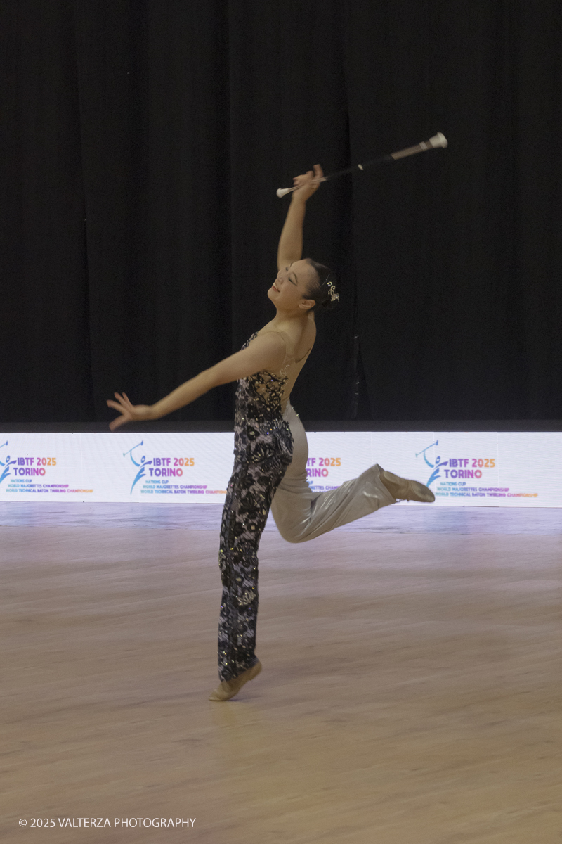 _G5A7949.jpg - 09/08/2025. Torino. Campionato del mondo di Twirling!  â€œ2025 IBTF "Technical Baton Twirling Championship, August 8 - August 10  â€œLâ€™esibizione della campionessa  giapponese  Yuri ANAN nella specialitÃ  â€œArtistic twirl Jr. women World